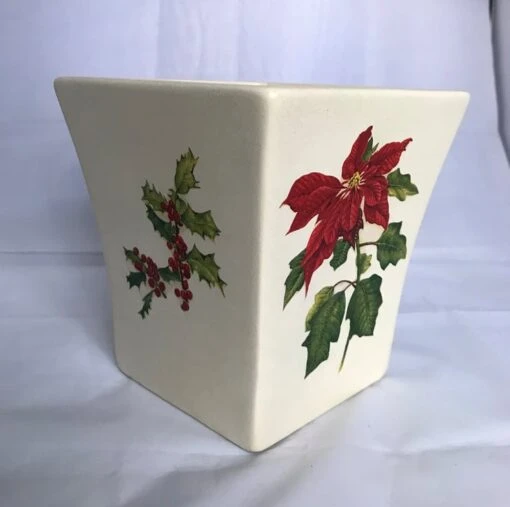 Christmas Poinsettia Holly Plant Pot Square Edged Ceramic Decorated -Christmas Homeware & Accessories Shop featureditemlargei 1016