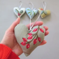 Christmas Padded Heart Hanging Decorations, Holly, Mistletoe, Berries, Handmade -Christmas Homeware & Accessories Shop featureditemlargei 1025