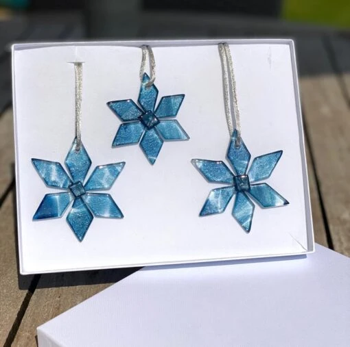 Gorgeous Fused Glass Snowflakes - Boxed Christmas Decorations -Christmas Homeware & Accessories Shop featureditemlargei 1085
