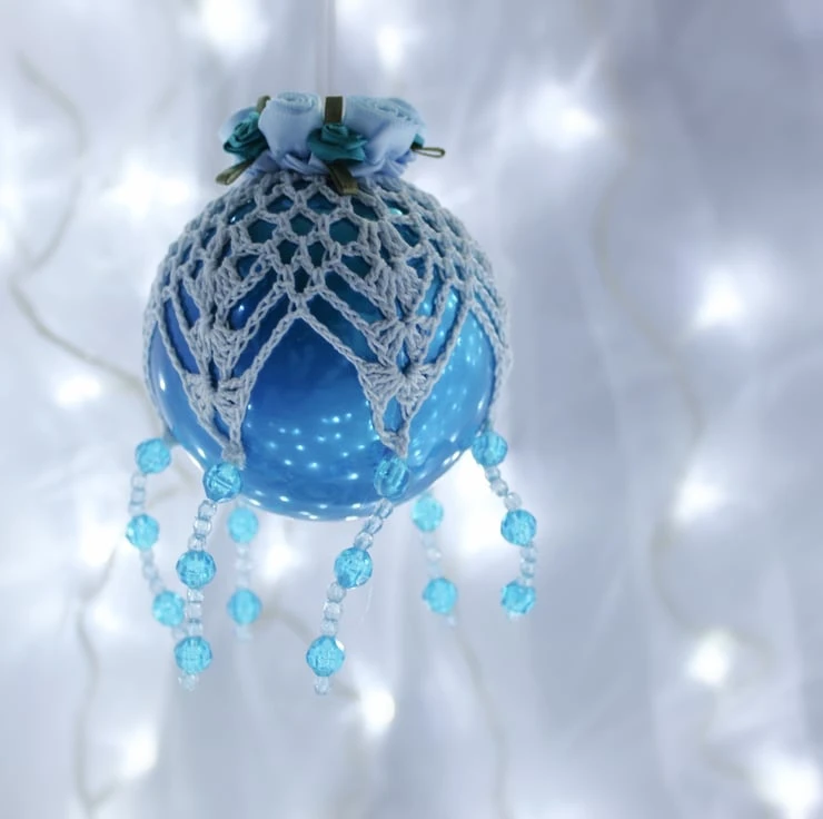 Turquoise And Pale Blue Crochet Lace Vintage Style Christmas Bauble, I3 8 Turquoise And Pale Blue Crochet Lace Vintage Style Christmas Bauble, I3 - Image 8