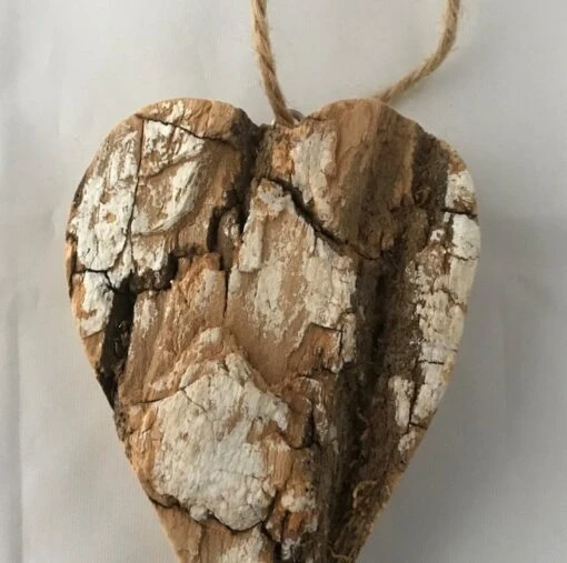 Decorated Rustic Christmas Wood Bark Heart Decorations Vintage-look Set Of 3 -Christmas Homeware & Accessories Shop featureditemlargei 1200