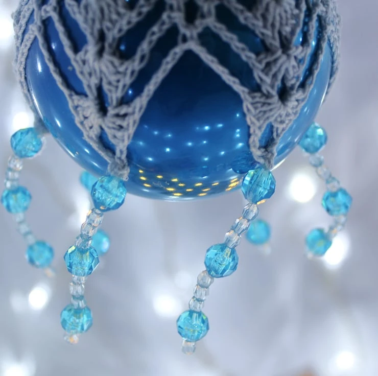 Turquoise And Pale Blue Crochet Lace Vintage Style Christmas Bauble, I3 10 Turquoise And Pale Blue Crochet Lace Vintage Style Christmas Bauble, I3 - Image 10