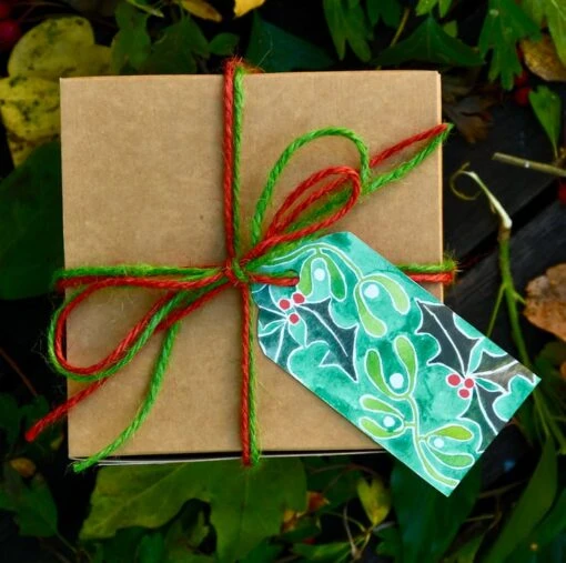 Christmas Holly And Mistletoe Platter -Christmas Homeware & Accessories Shop featureditemlargei 1348