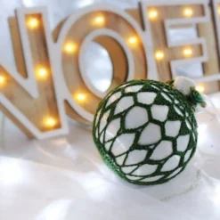 Green Vintage Style Christmas Bauble, S4 -Christmas Homeware & Accessories Shop featureditemlargei 1444