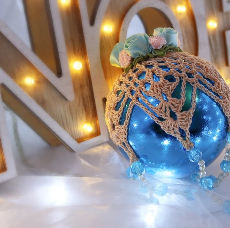 Turquoise And Peach Crochet Lace Vintage Style Christmas Bauble, Y3 2 Turquoise And Peach Crochet Lace Vintage Style Christmas Bauble, Y3 - Image 2