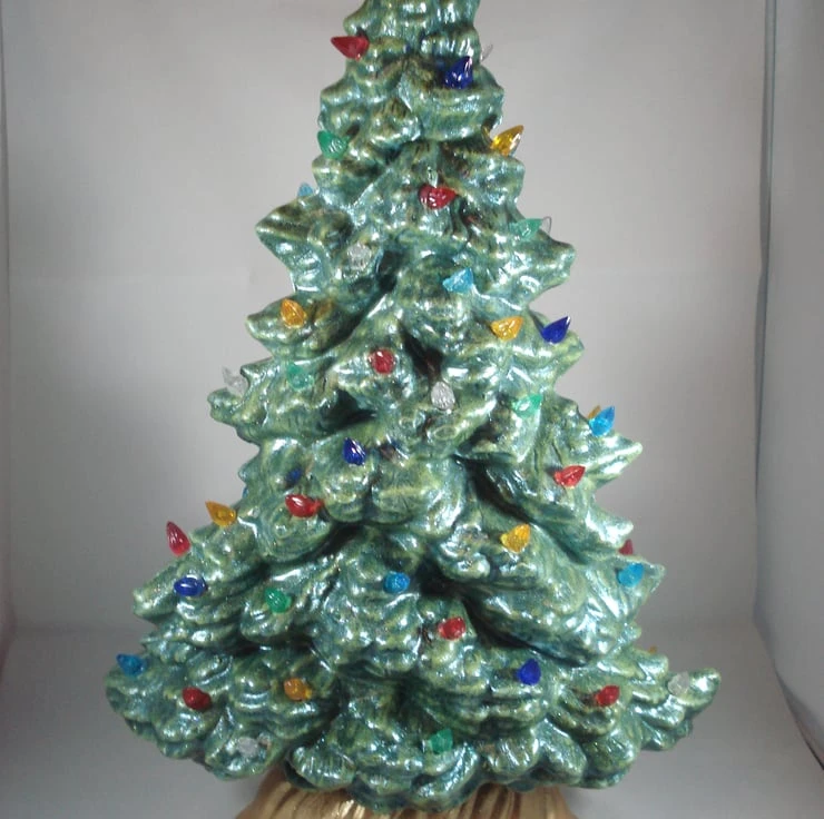 Slim Green Glittery Ceramic Xmas Christmas Tree Table Lamp Ornament Decoration. 3 Slim Green Glittery Ceramic Xmas Christmas Tree Table Lamp Ornament Decoration. - Image 3