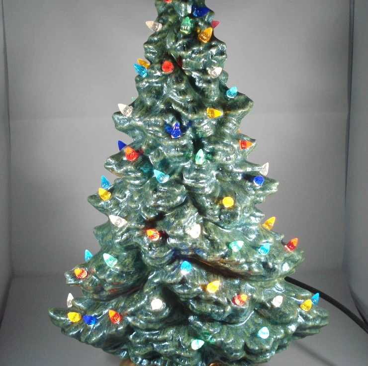 Slim Green Glittery Ceramic Xmas Christmas Tree Table Lamp Ornament Decoration. 6 Slim Green Glittery Ceramic Xmas Christmas Tree Table Lamp Ornament Decoration. - Image 6