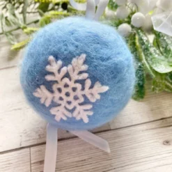 Set Of Needle Felted Christmas Snowflake Baubles -Christmas Homeware & Accessories Shop featureditemlargei 1666