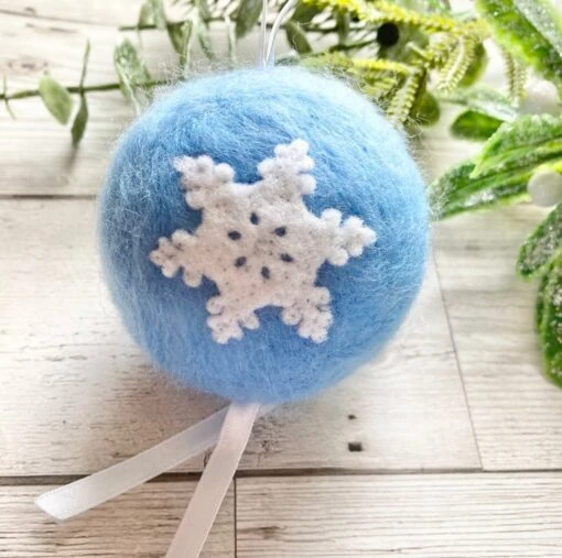Set Of Needle Felted Christmas Snowflake Baubles -Christmas Homeware & Accessories Shop featureditemlargei 1668