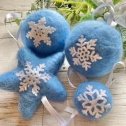 Set Of Needle Felted Christmas Snowflake Baubles -Christmas Homeware & Accessories Shop featureditemlargei 1672