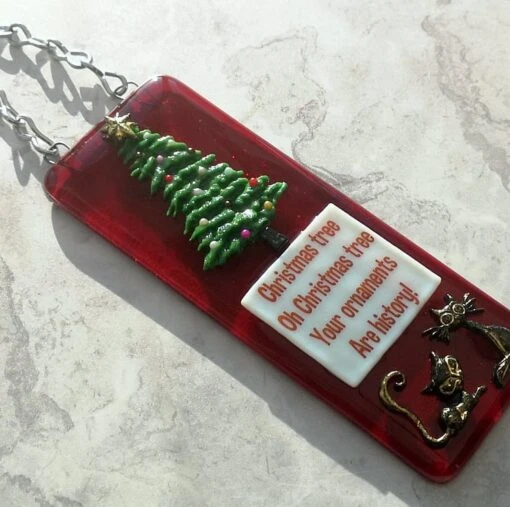 Handmade Fused Glass 3D Christmas Cat Hanging Picture Decoration - Festive Decor -Christmas Homeware & Accessories Shop featureditemlargei 1690