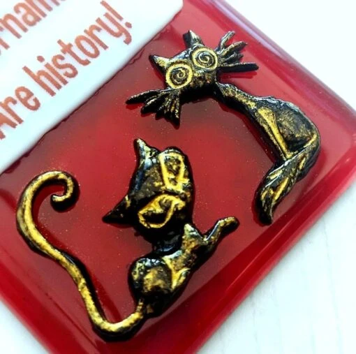 Handmade Fused Glass 3D Christmas Cat Hanging Picture Decoration - Festive Decor -Christmas Homeware & Accessories Shop featureditemlargei 1692