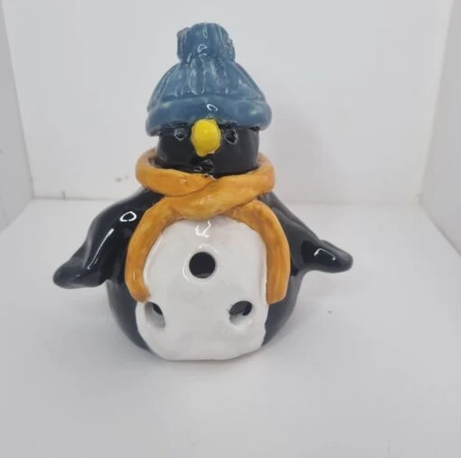 Christmas Penguin Tealight Holder