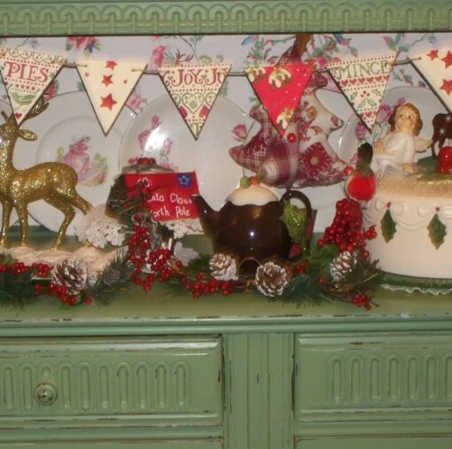 Handcrafted Wooden Christmas Bunting Made With Emma Bridgewater Design Xmas Gift -Christmas Homeware & Accessories Shop featureditemlargei 1776