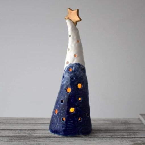 A305 Ceramic Christmas Tree Tea Light Holder (UK Postage Free)