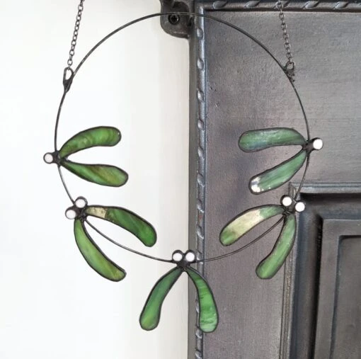 Stained Glass Mistletoe Wreath, Christmas Wreath, Christmas Gift For Host