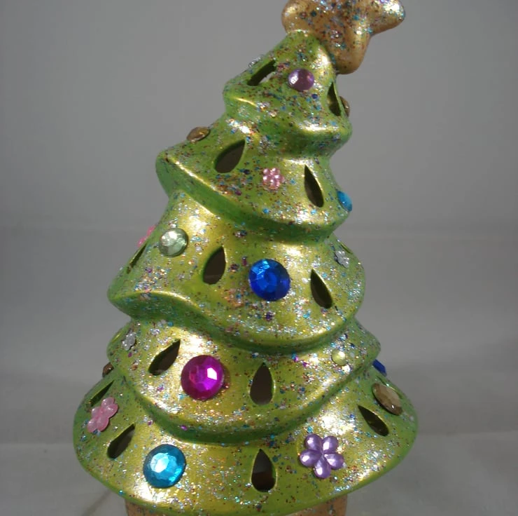 Green Glittery Ceramic Xmas Christmas Tree Candle Tea Light Holder Decoration. 1 Green Glittery Ceramic Xmas Christmas Tree Candle Tea Light Holder Decoration.