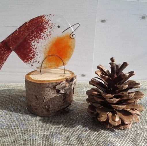Robin On Log 'Down Tail' Type - Fused Glass Christmas - Windowsill Decoration -Christmas Homeware & Accessories Shop featureditemlargei 2208