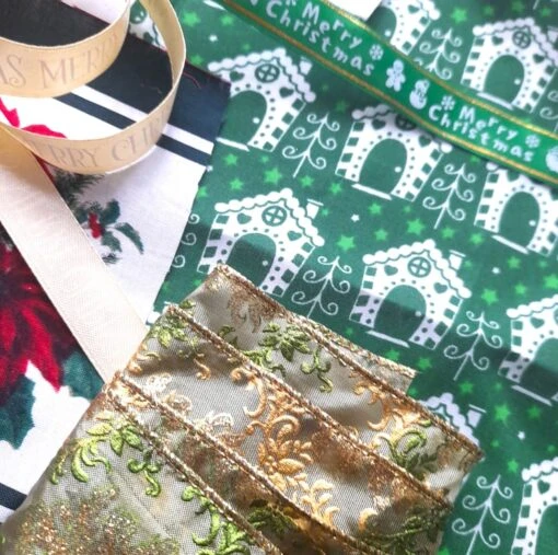 Slow Stitching Kit - Christmas Theme. Fabric Remnants, Fabric Bundle -Christmas Homeware & Accessories Shop featureditemlargei 2422