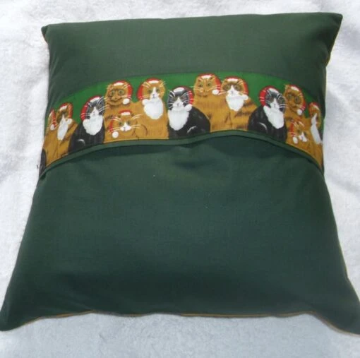 A Lovely Ginger And White Tabby Cat In Christmas Basket Cushion -Christmas Homeware & Accessories Shop featureditemlargei 291