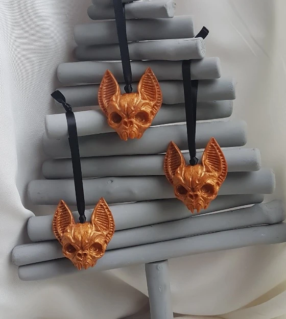 Scary Christmas - Vampire Bat Skull Hanging Decorations - Gold Tones. 3 Scary Christmas - Vampire Bat Skull Hanging Decorations - Gold Tones. - Image 3