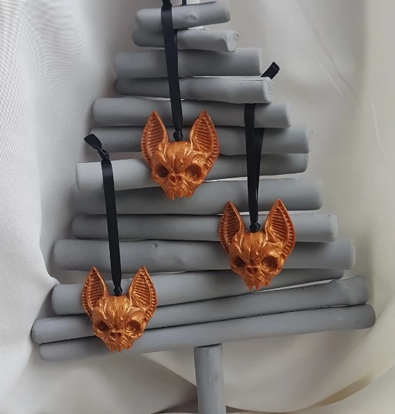 Scary Christmas - Vampire Bat Skull Hanging Decorations - Gold Tones. 6 Scary Christmas - Vampire Bat Skull Hanging Decorations - Gold Tones. - Image 6