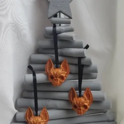 Scary Christmas - Vampire Bat Skull Hanging Decorations - Gold Tones. 16 Scary Christmas - Vampire Bat Skull Hanging Decorations - Gold Tones. -Christmas Homeware & Accessories Shop featureditemlargei 322