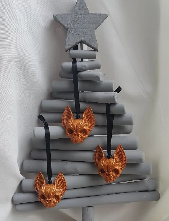 Scary Christmas - Vampire Bat Skull Hanging Decorations - Gold Tones. 7 Scary Christmas - Vampire Bat Skull Hanging Decorations - Gold Tones. - Image 7