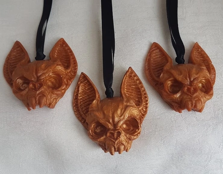 Scary Christmas - Vampire Bat Skull Hanging Decorations - Gold Tones. 8 Scary Christmas - Vampire Bat Skull Hanging Decorations - Gold Tones. - Image 8