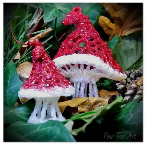 Red Toadstool Christmas Decorations Set Of 3 -Christmas Homeware & Accessories Shop featureditemlargei 350