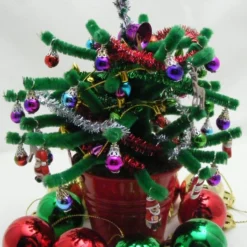 I Work With A Bunch Of C..ts Jumper Sweatshirt Novelty Rude Christmas