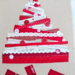 Hessian Red Ribbon Christmas Tree And Presents Wall Hanging Decoration -Christmas Homeware & Accessories Shop featureditemlargei 394