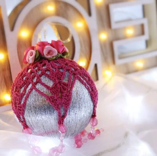 Silver And Dark Pink Crochet Lace Vintage Style Christmas Bauble, F4
