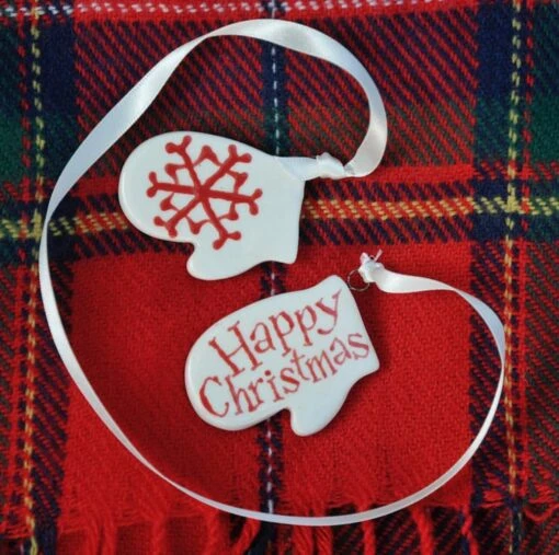 Christmas White Mittens - Hand Made 7 Christmas White Mittens - Hand Made -Christmas Homeware & Accessories Shop featureditemlargei 531