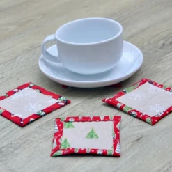 Fun Quilted Christmas Coasters Featuring Tree And Snowflake Designs. -Christmas Homeware & Accessories Shop featureditemlargei 565