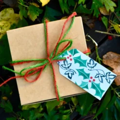 Christmas Holly And Ivy Teapot - Hand Painted -Christmas Homeware & Accessories Shop featureditemlargei 67