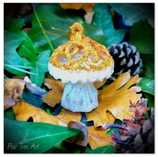 Gold Toadstool Christmas Decorations Set Of 3 -Christmas Homeware & Accessories Shop featureditemlargei 723