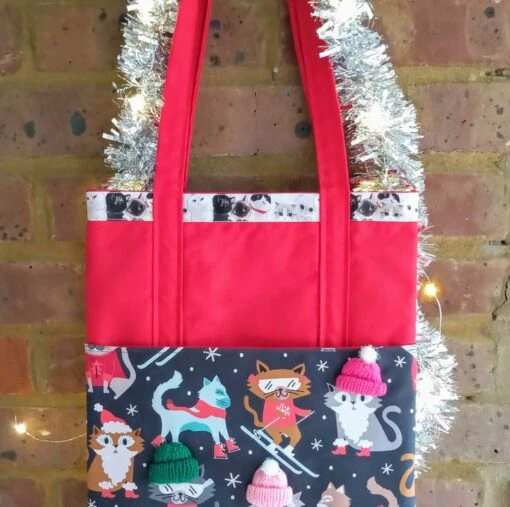 Quilted Christmas Cats Shoulder Bag
