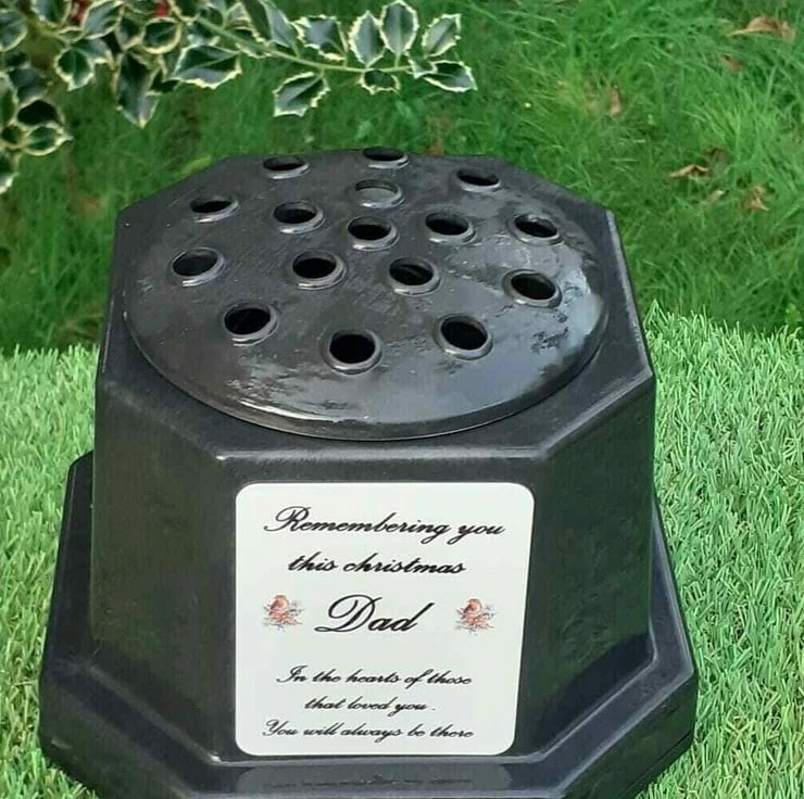 Christmas Grave Plaque Memorial Flower Vase Rose Bowl With Personalised Plate 3 Christmas Grave Plaque Memorial Flower Vase Rose Bowl With Personalised Plate - Image 3