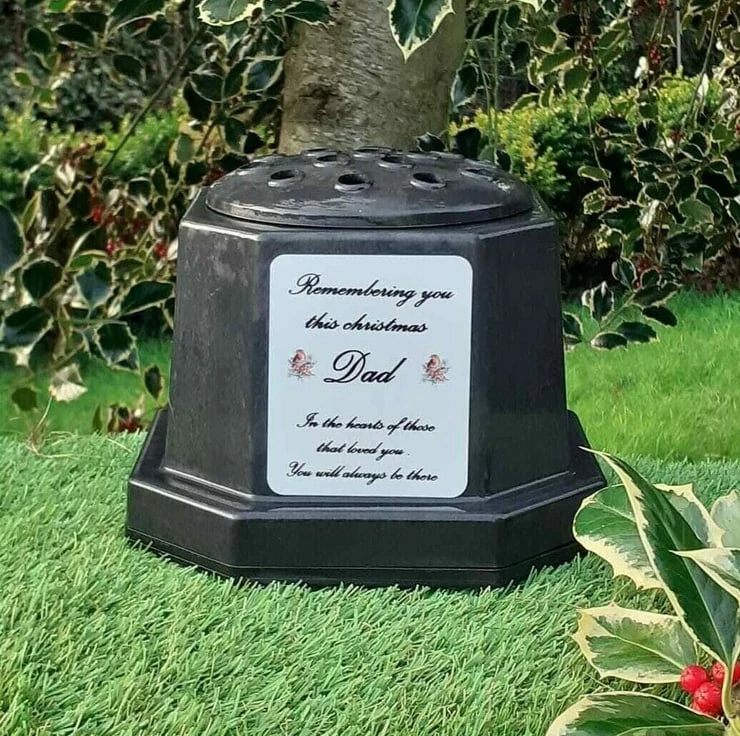 Christmas Grave Plaque Memorial Flower Vase Rose Bowl With Personalised Plate 5 Christmas Grave Plaque Memorial Flower Vase Rose Bowl With Personalised Plate - Image 5