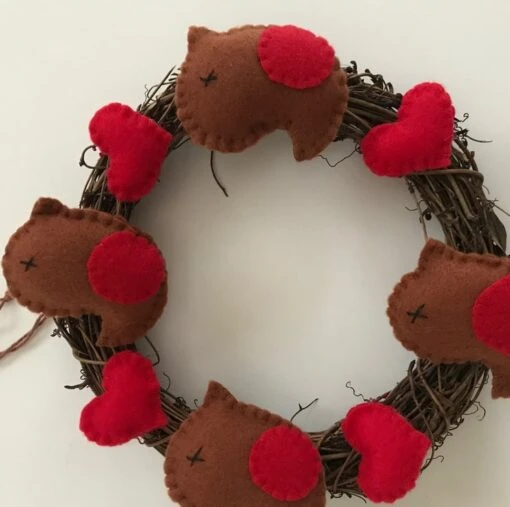 Christmas Wreath And Garland, Robins Handmade Garland, Christmas Wreaths, Handma 4 Christmas Wreath And Garland, Robins Handmade Garland, Christmas Wreaths, Handma -Christmas Homeware & Accessories Shop featureditemlargei 82