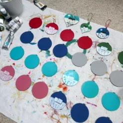 Green Christmas Bauble, Hanging Tree Decoration, Handmade Christmas, Winter -Christmas Homeware & Accessories Shop featureditemlargei 879