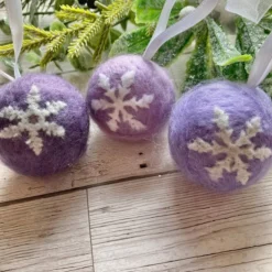 Set Of 7 Needle-felted Baubles, Christmas Snowflake Baubles 15 Set Of 7 Needle-felted Baubles, Christmas Snowflake Baubles -Christmas Homeware & Accessories Shop featureditemlargei 885