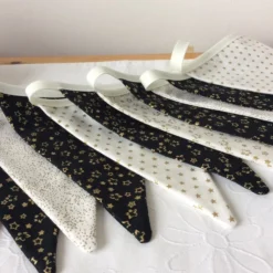 Christmas Bunting In Black And White - 12 Flags Measures 8ft With Ties -Christmas Homeware & Accessories Shop featureditemlargei 906