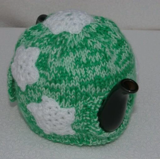 Christmas Teapot Cosy With Snowflakes -Christmas Homeware & Accessories Shop featureditemlargei 959